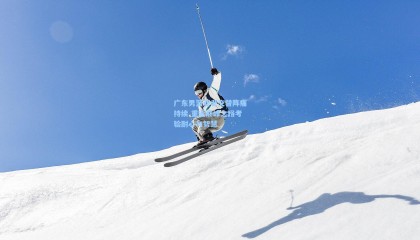 mk体育|广东男篮新老交替阵痛持续 重返巅峰之路考验耐心与智慧