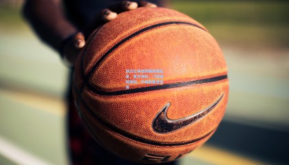 mk体育-波兰公布世预赛关键名单，莱万领衔，门将老将回归，中场新星迎首秀